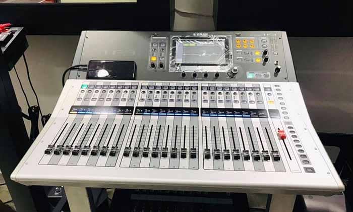 Bàn mixer Yamaha TF3 Mixer Digital làm từ chất liệu cao cấp Bàn mixer Yamaha TF3 Mixer Digital làm từ chất liệu cao cấp