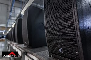 Loa array AXIOM của nước Ý