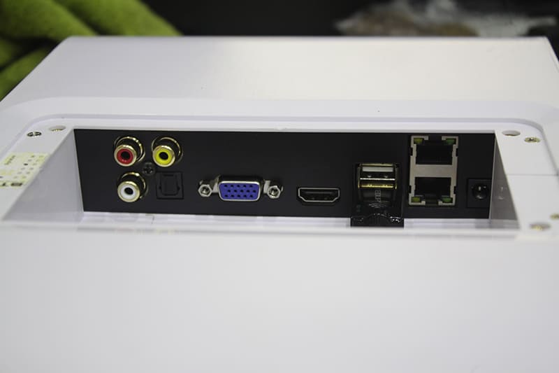 Màn hình liền đầu BTE S9650 ổ cứng 4TB Màn hình liền đầu BTE S9650 ổ cứng 4TB