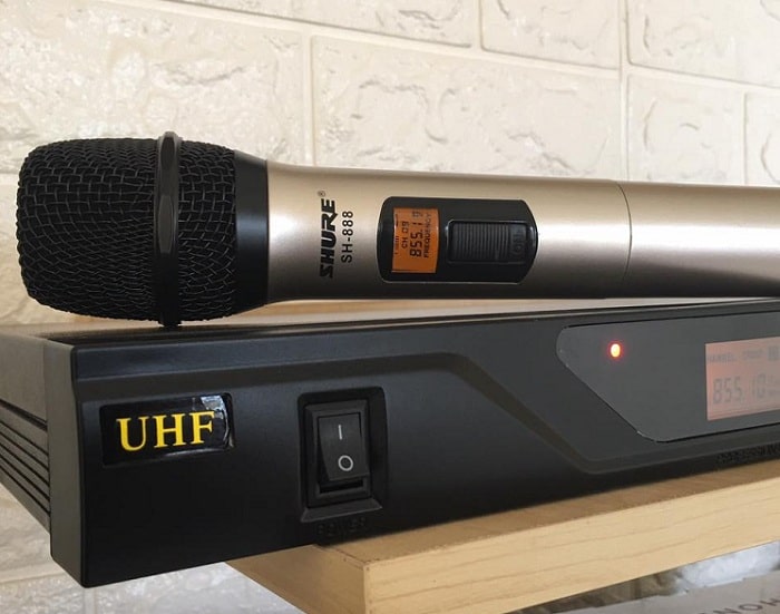 Ứng dụng của song UHF trong micro không dây