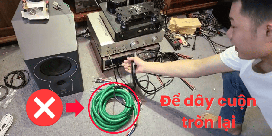 Để dây cuộn tròn lại thì sẽ khiến dây loa cao cấp trở thành cuộn cảm, bị mất tần số treble
