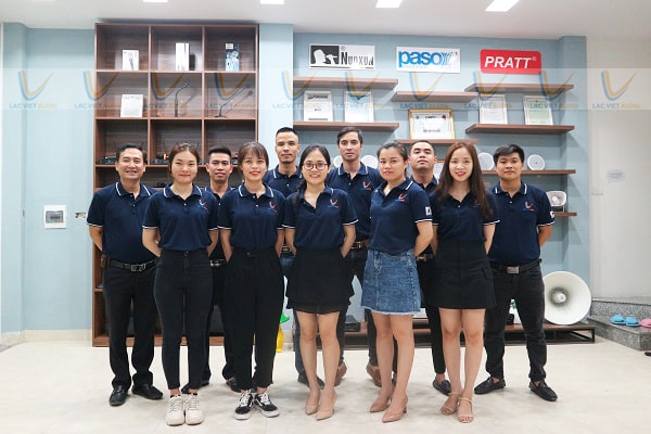 Đội ngũ chuyên gia, nhân viên của Lạc Việt Audio luôn tận tâm vì khách hàng