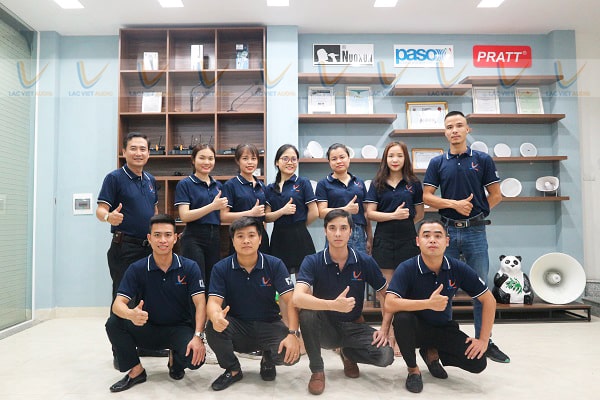 Đội ngũ nhân viên luôn tận tâm vì khách hàng của Lạc Việt Audio