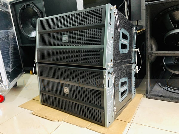 Giá thùng loa array hiện nay từ vài trăm cho đến vài triệu đồng
