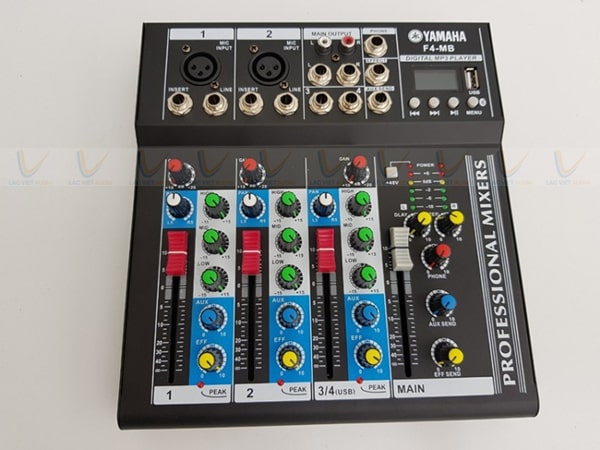 4 channel mixer có thiết kế khá nhỏ gọn, tính năng đa dạng