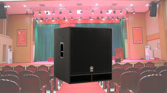 Yamaha CW118V được dùng phổ biến trong các hệ thống âm thanh hội trường, sân khấu