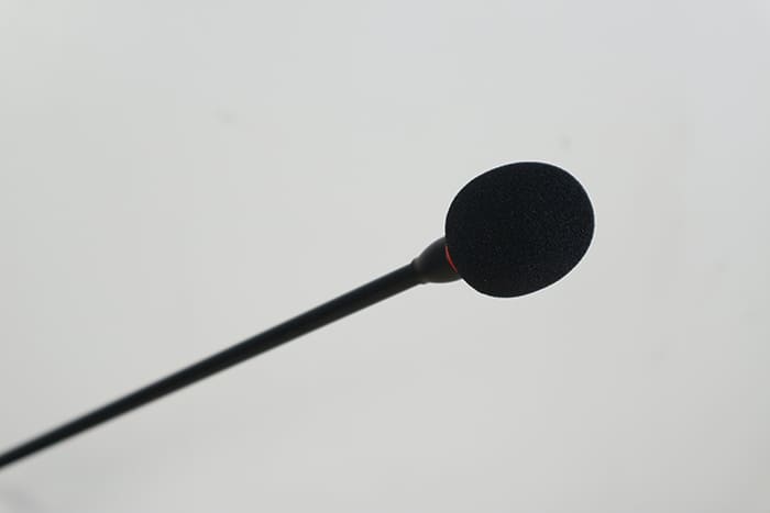 Asima DG-8000B trang bị mút bọc mic cho tiếng thu không bị lẫn tạp âm