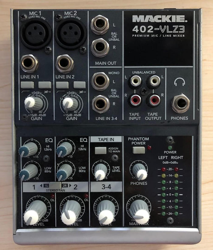 Bàn mixer thu âm Mackie 402 VLZ3