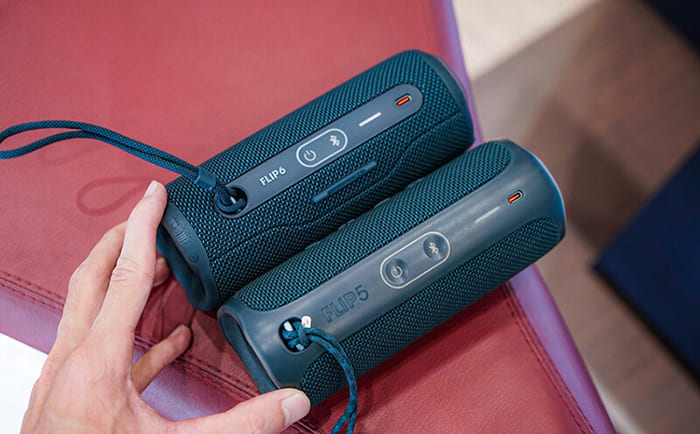 Không dùng loa bluetooth vẫn phải sạc định kỳ