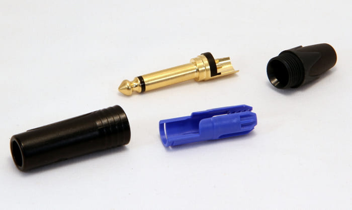 Giắc loa Neutrik NP2X-B: 154.000 đồng