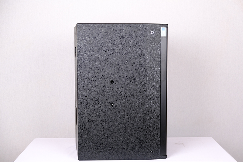 Loa LEQI NX-12 tích hợp tay xách hai bên giúp vận chuyển loa dễ dàng