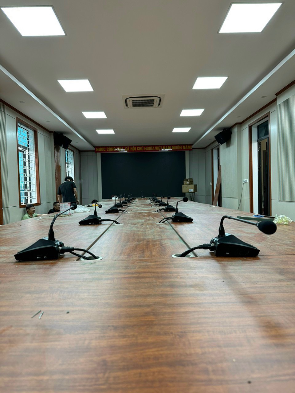 Dự án lắp đặt âm thanh phòng họp cho UBND Thị xã Nghĩa Lộ