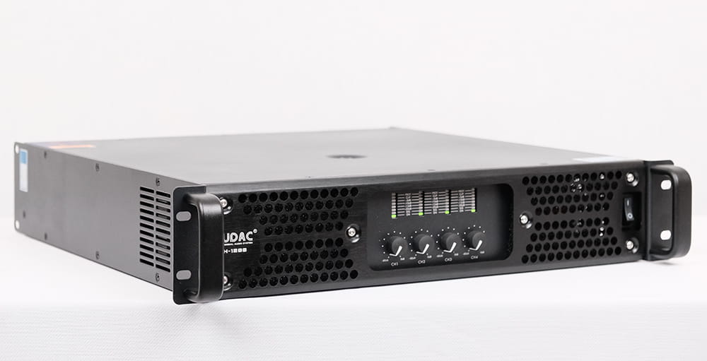 Cục đẩy EUDAC AH-1200 từ trái qua phải Cục đẩy EUDAC AH-1200 từ trái qua phải