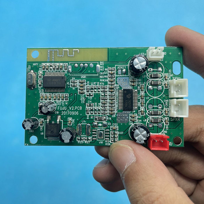 Sử dụng mạch công suất tích hợp bluetooth