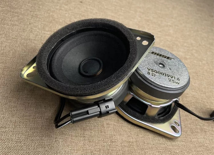 Loa Bose rời 3.5 inch 25W: 125.000 đồng
