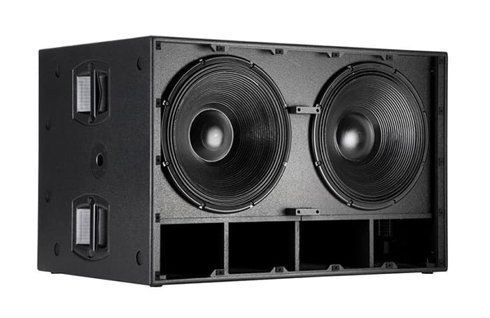 RCF 8006-AS trang bị hai củ loa 18 inch cho âm thanh mạnh mẽ, bùng nổ