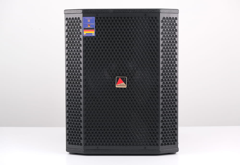 Loa EUDAC GL-15S nổi bật với giao diện lưới cứng cáp và tinh tế