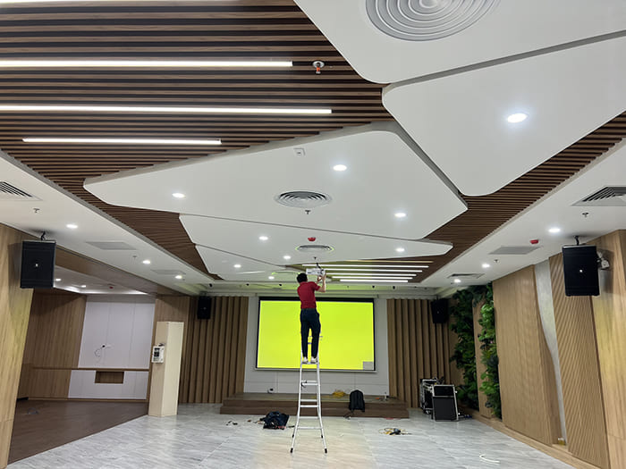 Lạc Việt Audio phục vụ mọi nhu cầu hội trường của khách hàng