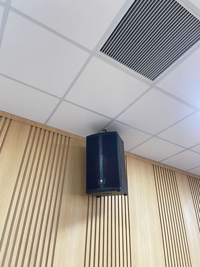 Lạc Việt Audio phục vụ mọi nhu cầu hội trường của khách hàng