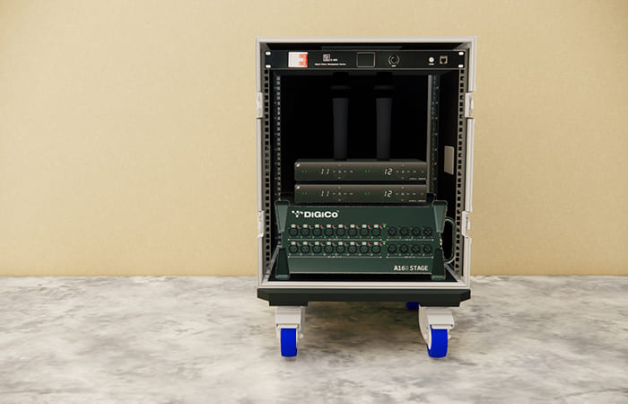 Các thiết bị âm thanh được đặt trong tủ rack tối ưu không gian