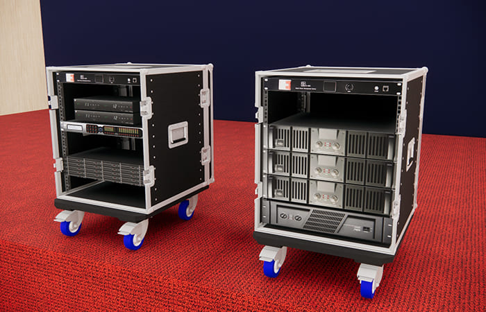 Các thiết bị âm thanh được đặt trong tủ rack tối ưu không gian