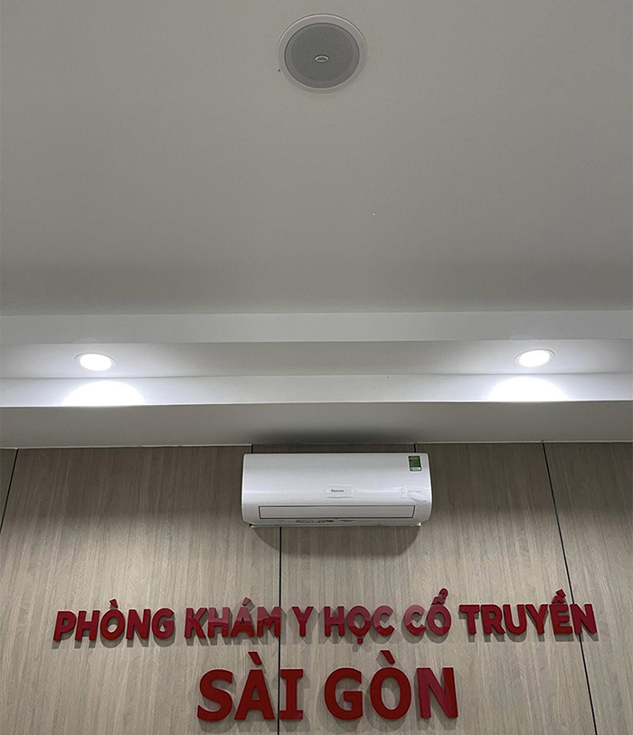 Dàn loa âm trần nghe nhạc tại phòng khám y học cổ truyền Sài Gòn đảm bảo sự khoa học