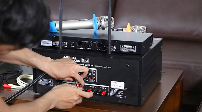 Đảm bảo đã tắt nguồn thiết bị trước khi vệ sinh và bảo dưỡng