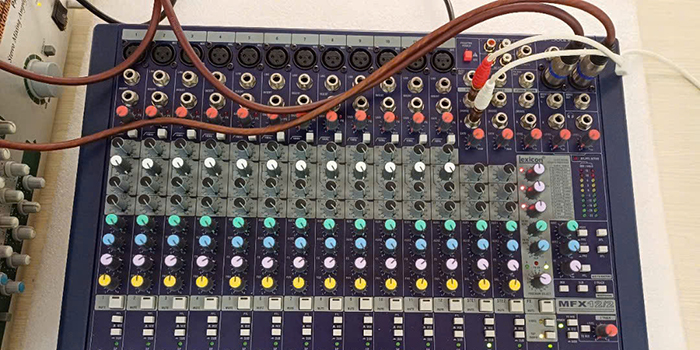 Dây cáp mạng thường dùng cho các bàn mixer kỹ thuật số hoặc DSP