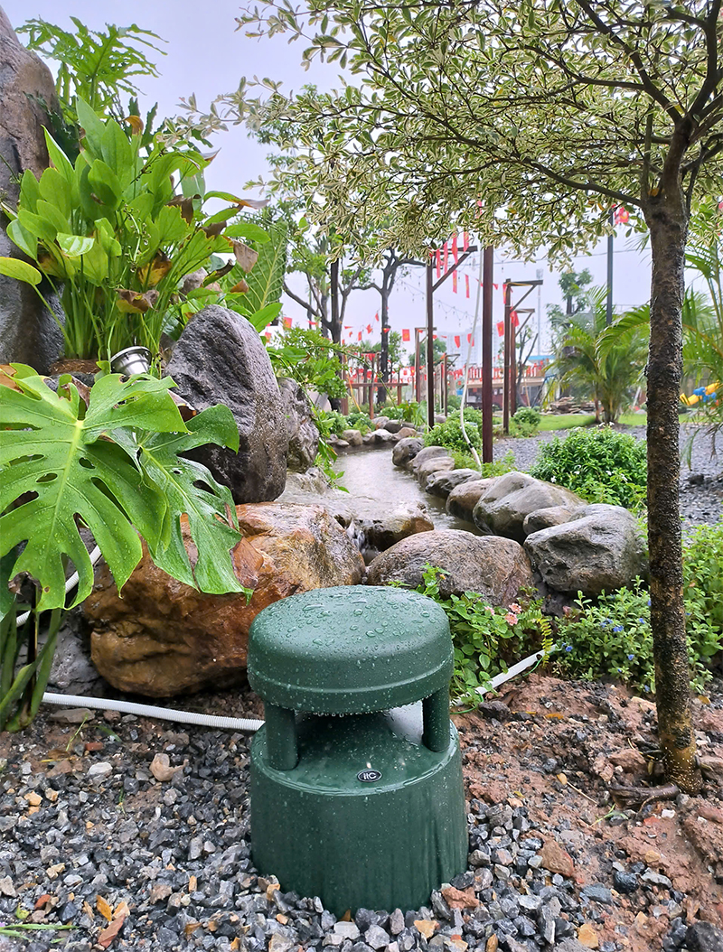 Các hạng mục loa được chọn lựa lắp đặt ở nhiều góc độ khác nhau Các hạng mục loa được chọn lựa lắp đặt ở nhiều góc độ khác nhau