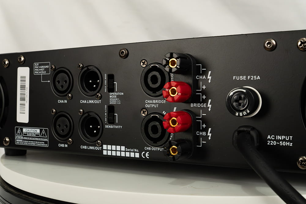 Đáp tuyến tần số 20Hz–20kHz của cục đẩy EUDAC LUX6A giúp tái hiện khá đầy đủ hai đầu dải
