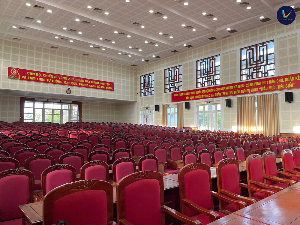 Bối cảnh không gian hội trường tại Bộ Tư Lệnh Vùng 2 Bối cảnh không gian hội trường tại Bộ Tư Lệnh Vùng 2